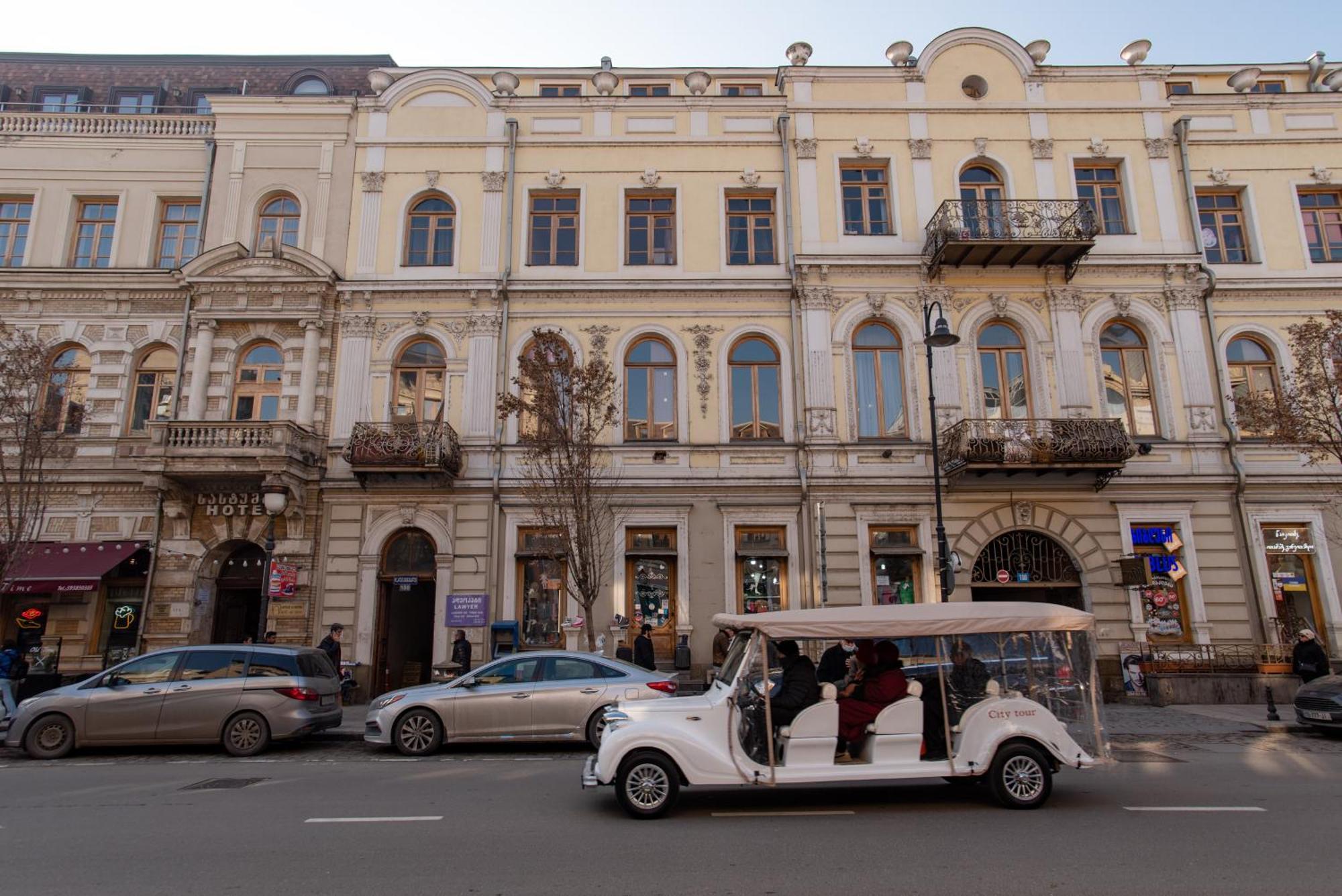 Mardzhanov Apartments, Block 108 Tbilisi Exterior photo
